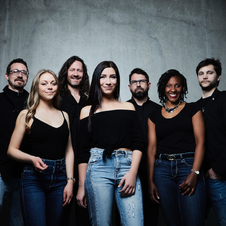 Elena & Band musique vidéo boutique concerts